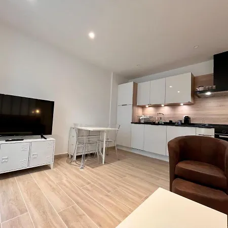 דירה Lumineux 2 Pieces, Coeur De Saint-jean-de-luz, Proche Et Commerces, Avec Wifi - Fr-1-239-1002 *