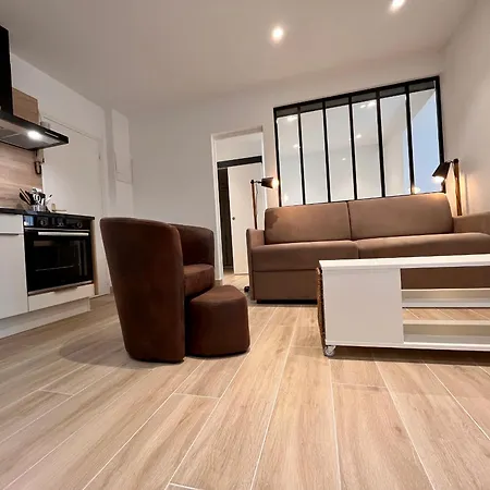Lumineux 2 Pieces, Coeur De Saint-jean-de-luz, Proche Et Commerces, Avec Wifi - Fr-1-239-1002 דירה *